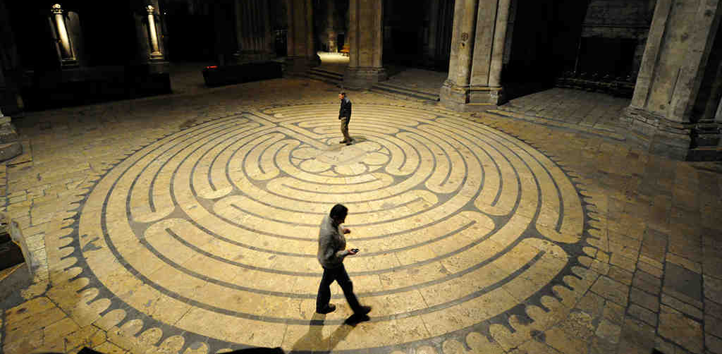 Home Labyrinth Chartres